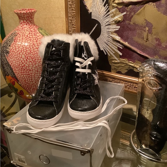 2Star high top sneakers with fur. - Picture 5 of 8